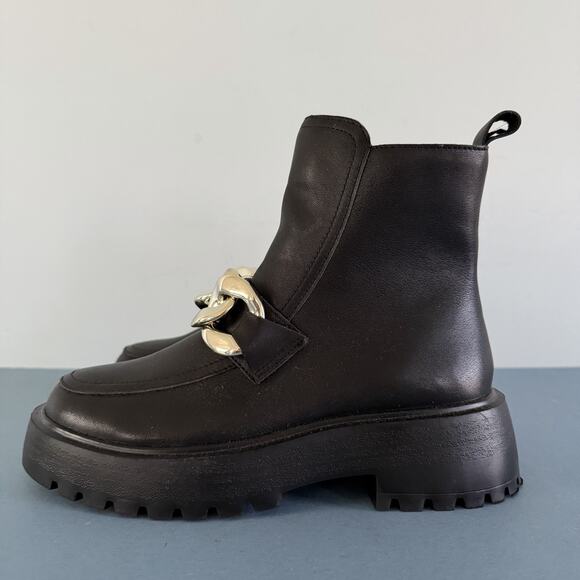 Steve Madden Cleo Black Leather Chunky Lug Sole Curb Chain Ankle Boots - Picture 5 of 10